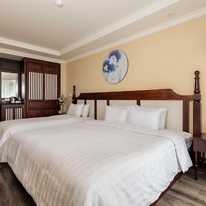 Hanoi Golden Lotus Aman Hotel